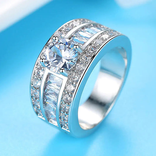 Elegant Zircon Claw Heart Ring Dream Z